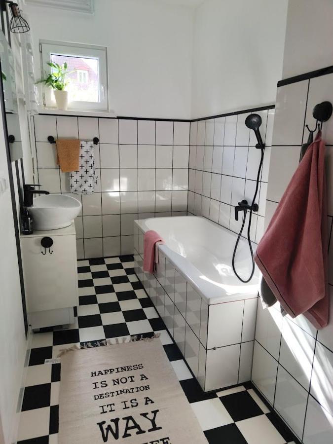 Apartament W Sasiedztwie Lasu 1800M Od Morza Sopot Exteriör bild